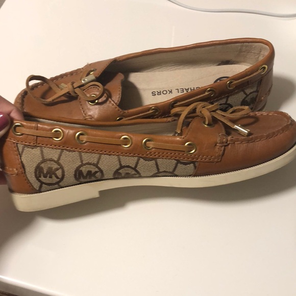 Michael Kors shoes - Picture 1 of 2